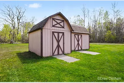 2525 S 8 Mile Road, Auburn, MI 48611 - Photo 27