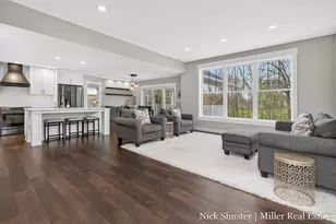 128 Thorn Hill Ct, Hastings, MI 49058 - Photo 13
