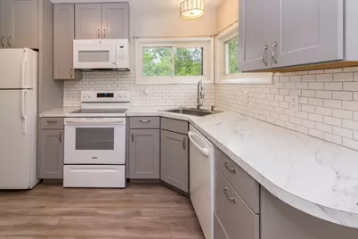 413 S Revena Boulevard, Ann Arbor, MI 48103 - Photo 3