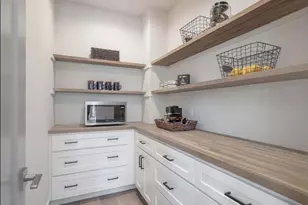 2330 Elinor Ln SE, East Grand Rapids, MI 49506 - Photo 9