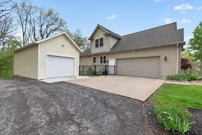 2112 Scenic Hills Drive, Jackson, MI 49201 - Photo 3