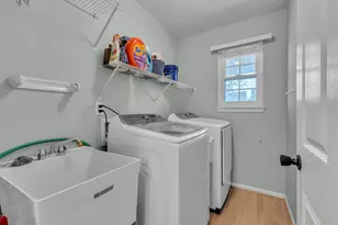 917 9th St, Wyandotte, MI 48192 - Photo 19