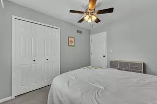917 9th St, Wyandotte, MI 48192 - Photo 25