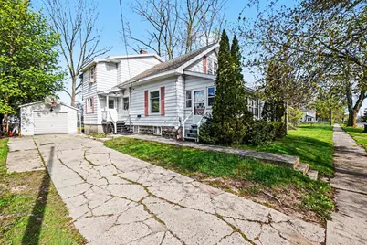 215 N Division Avenue, Fremont, MI 49412 - Photo 3