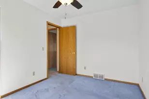 18851 Lakewood Cir, Lake Ann, MI 49650 - Photo 15