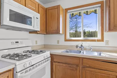 18851 Lakewood Circle, Lake Ann, MI 49650 - Photo 11