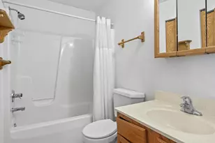 18851 Lakewood Cir, Lake Ann, MI 49650 - Photo 13