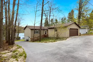 18851 Lakewood Cir, Lake Ann, MI 49650 - Photo 5