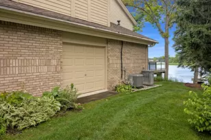 2380 Galaxy Way, Lake Orion, MI 48360 - Photo 75