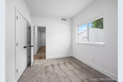 5352 Plainfield Avenue NE, Grand Rapids, MI 49525 - Photo 17