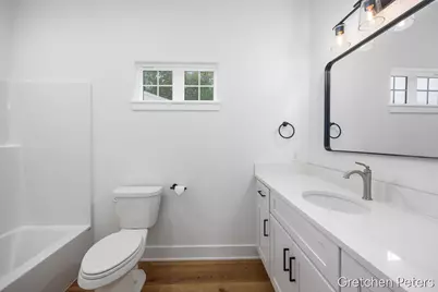 5352 Plainfield Avenue NE, Grand Rapids, MI 49525 - Photo 17