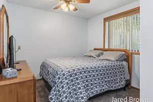 19159 Pine Grove Ct, Spring Lake, MI 49456 - Photo 25