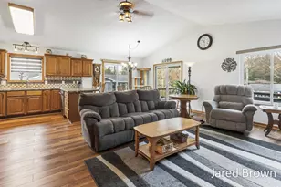 19159 Pine Grove Ct, Spring Lake, MI 49456 - Photo 7