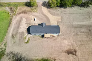 2346 W 112th St, Grant, MI 49327 - Photo 5