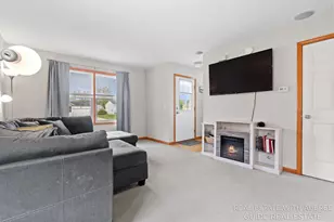 3272 Renwick Ct, Zeeland, MI 49464 - Photo 5