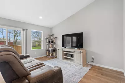 58727 Pond View Lane, Three Rivers, MI 49093 - Photo 11