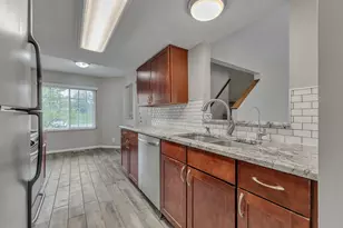 251 Fieldcrest St, Ann Arbor, MI 48103 - Photo 7