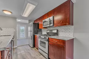 251 Fieldcrest St, Ann Arbor, MI 48103 - Photo 9