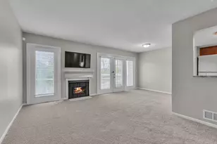 251 Fieldcrest St, Ann Arbor, MI 48103 - Photo 5