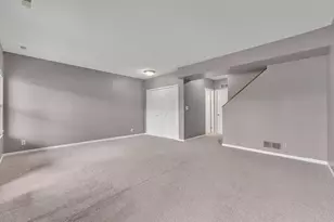 251 Fieldcrest St, Ann Arbor, MI 48103 - Photo 35