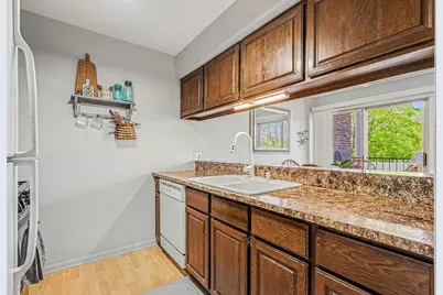 7500 Boulder Bluff Drive #9, Jenison, MI 49428 - Photo 7