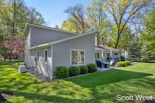 2909 Cascade Springs Dr SE, Grand Rapids, MI 49546 - Photo 37