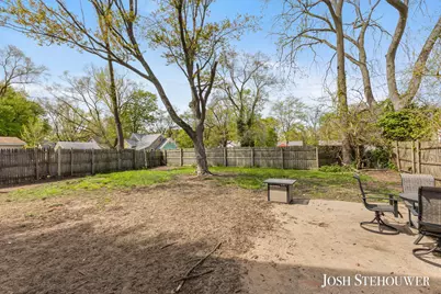 680 Orchard Avenue, Muskegon, MI 49442 - Photo 31
