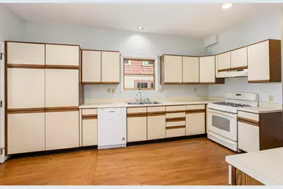 1408 W Washington Street, Ann Arbor, MI 48103 - Photo 9