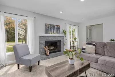 2595 Rosewood Street, Jenison, MI 49428 - Photo 9
