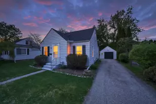 304 Chippewa St, Tecumseh, MI 49286 - Photo 3