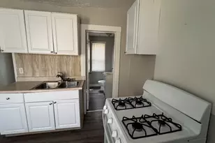 939 Prospect Ave NE, Grand Rapids, MI 49503 - Photo 9
