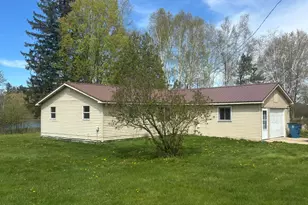 191 Haddix Blvd, Barryton, MI 49305 - Photo 1