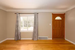25430 Colgate St, Dearborn Heights, MI 48125 - Photo 9