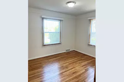 7730 Chatham, Bedford, MI 48239 - Photo 9