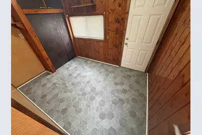 24360 Flower Avenue, Eastpointe, MI 48021 - Photo 15