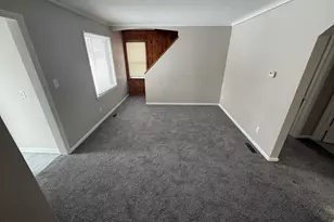 24360 Flower Ave, Eastpointe, MI 48021 - Photo 5