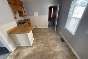 24360 Flower Ave, Eastpointe, MI 48021 - Photo 13