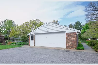 2676 Lake Bluff Terrace, Saint Joseph, MI 49085 - Photo 7