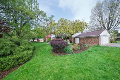 2676 Lake Bluff Terrace, Saint Joseph, MI 49085 - Photo 3