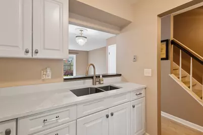 707 Garland Circle #A, Kalamazoo, MI 49008 - Photo 5