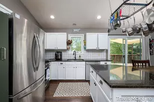 75 Cleveland St E, Coopersville, MI 49404 - Photo 5