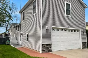 8412 Brower Lake Dr NE, Rockford, MI 49341 - Photo 5