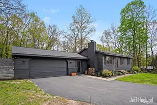 325 Alden Nash Ave SE, Lowell, MI 49331 - Photo 3