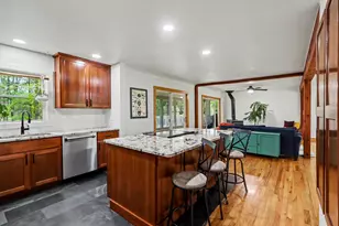 3488 N Van Kal St, Kalamazoo, MI 49009 - Photo 5