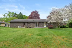 2286 Shiawasee Ln, Stevensville, MI 49127 - Photo 39
