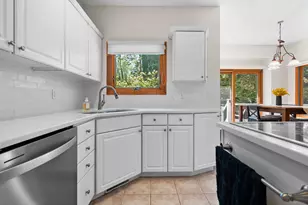 254 Hunters Trail, Ann Arbor, MI 48103 - Photo 9