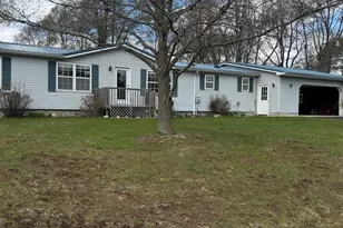 5206 S Riverview Dr, Lake City, MI 49651 - Photo 3