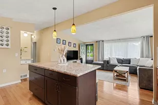 600 St Clair Ave NW, Grand Rapids, MI 49534 - Photo 9