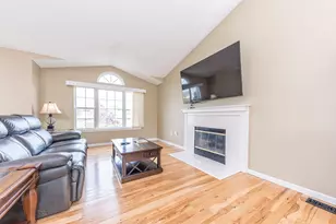 7039 St Andrews Dr, Ypsilanti, MI 48197 - Photo 9