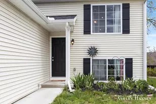 812 Strauss Ct, Greenville, MI 48838 - Photo 3